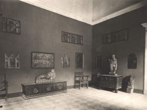 Una sala del museo nell'allestimento del 1921